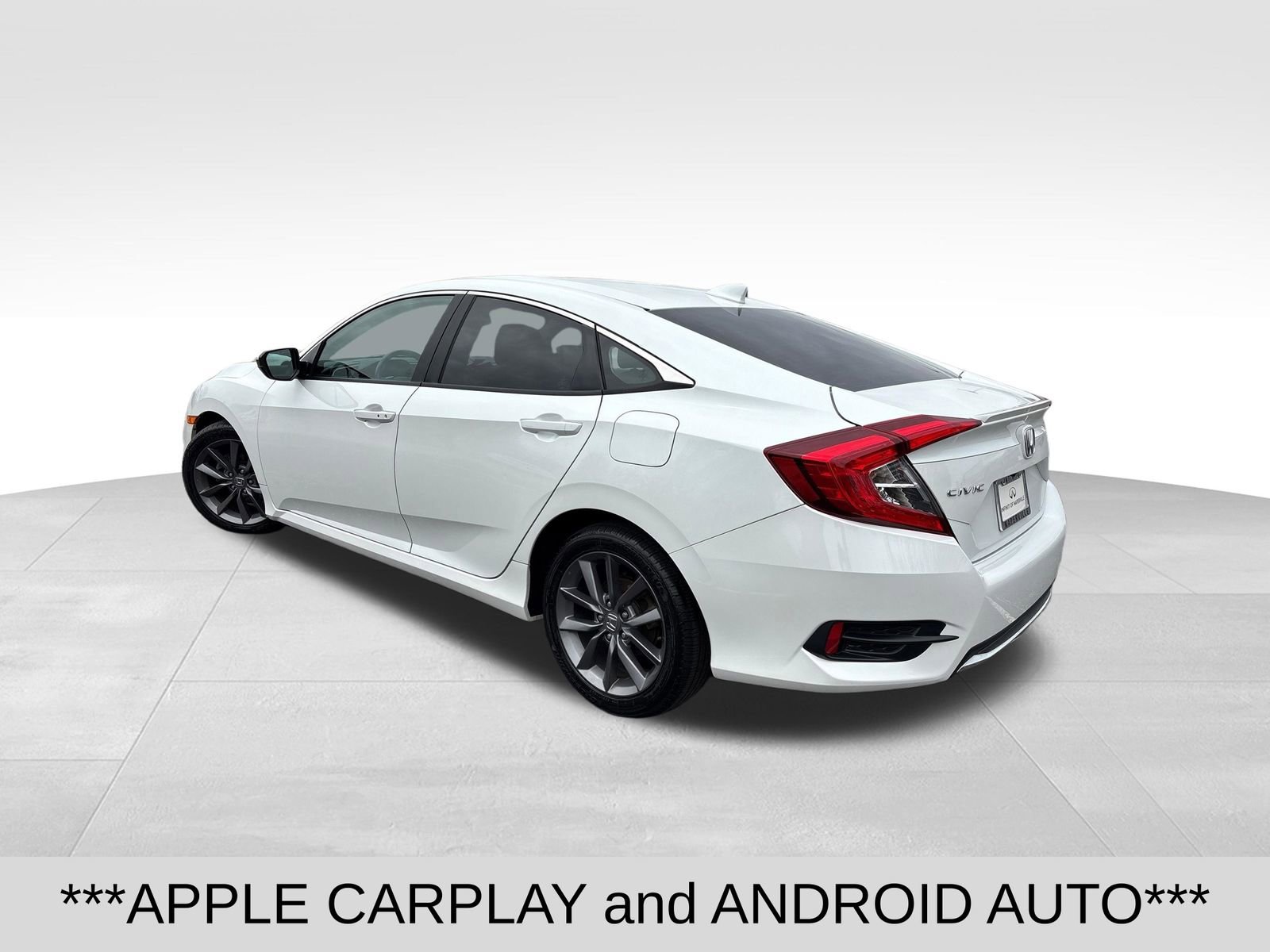 Used 2019 Honda Civic EX image 3