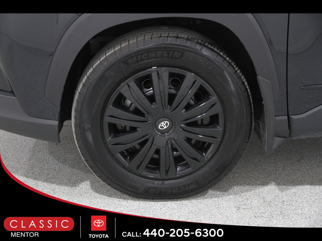 Certified 2025 Toyota Corolla Cross L image 21