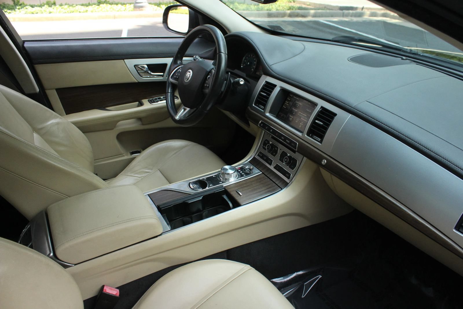 Used 2013 Jaguar XF 3.0 AWD/4WD image 27