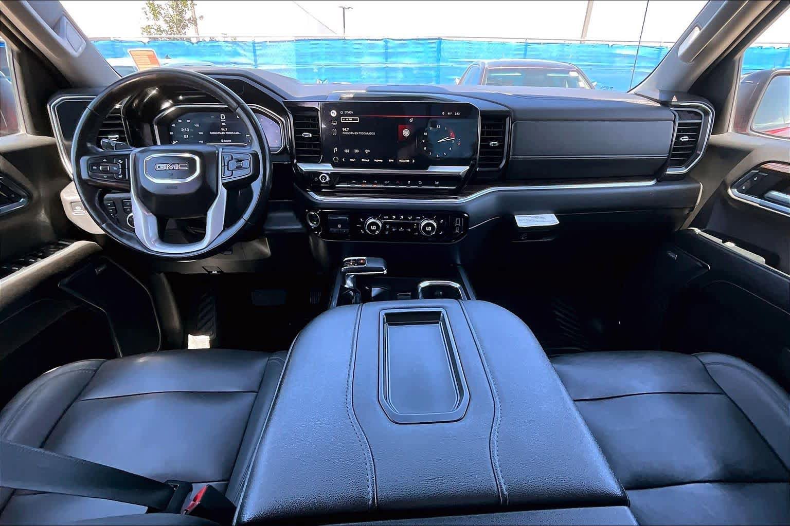 Used 2022 GMC Sierra 1500 Elevation w/ Elevation Premium Package AWD/4WD image 14