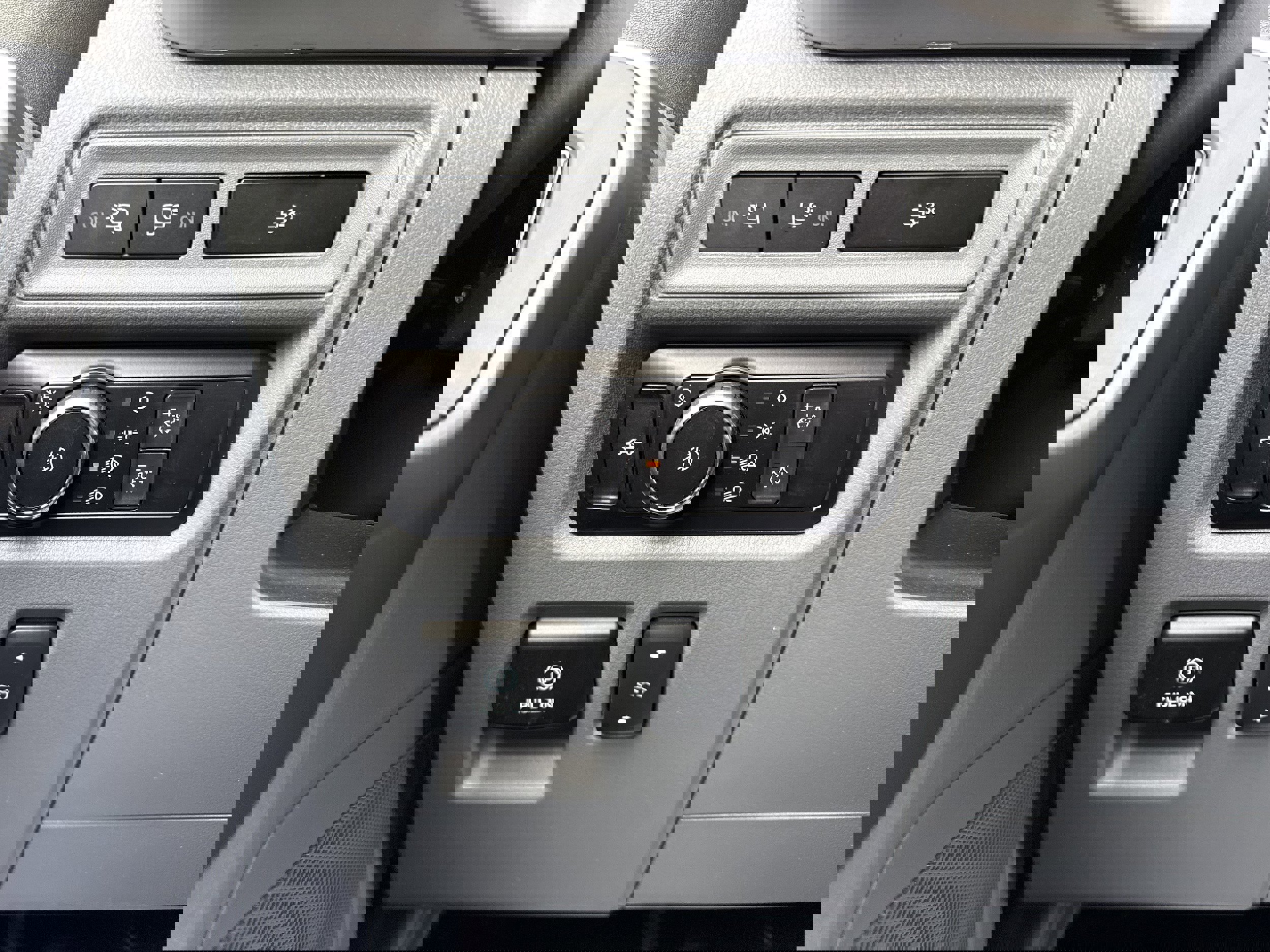 Certified 2023 Ford F150 XLT w/ Equipment Group 302A High image 27