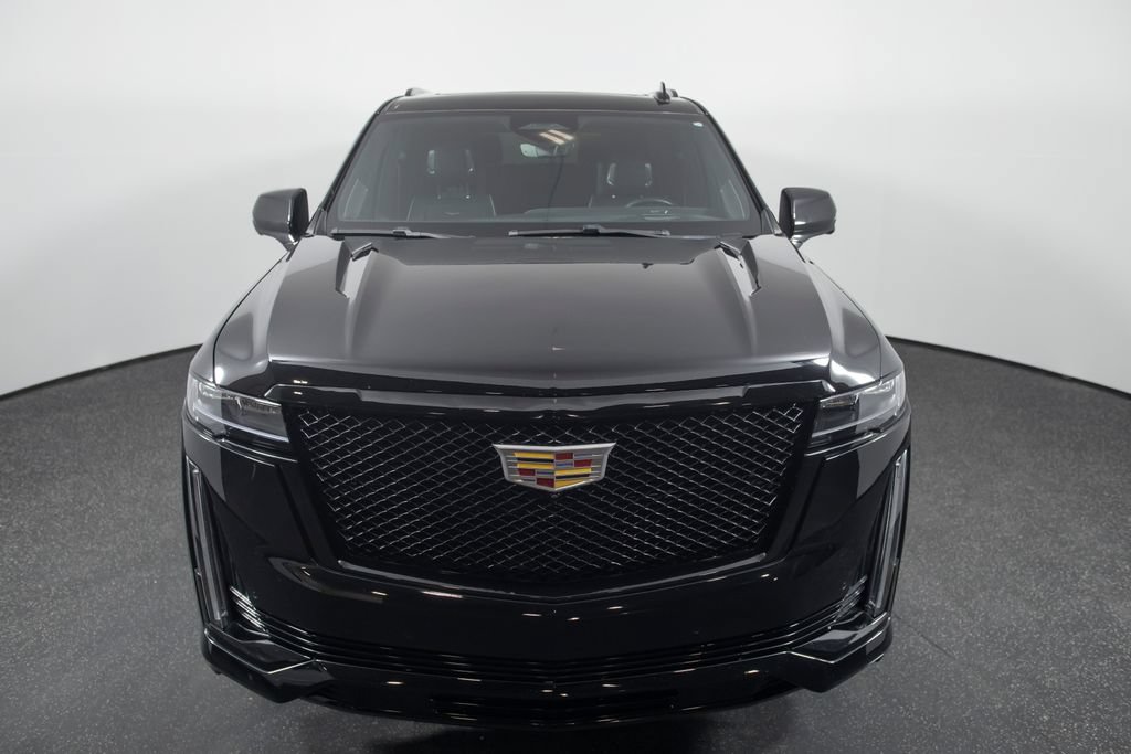 Used 2022 Cadillac Escalade Sport Platinum w/ Heavy-Duty Trailer Package AWD/4WD image 24
