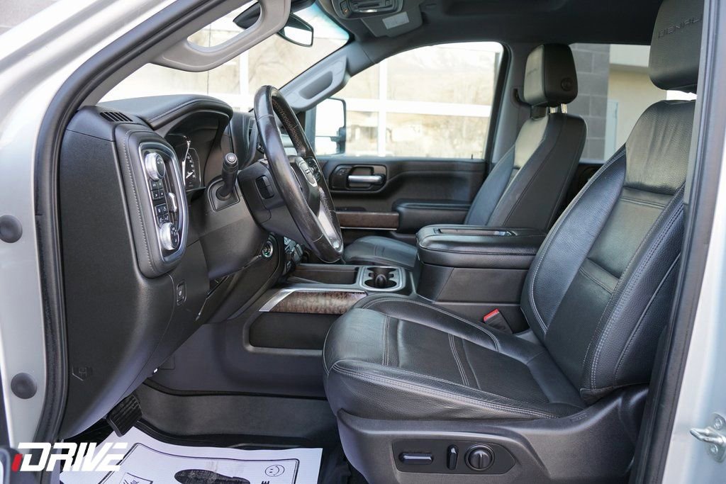 Used 2022 GMC Sierra 3500 Denali image 19