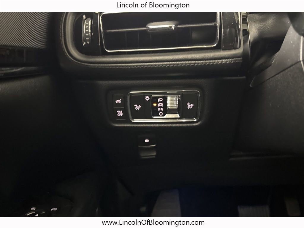 Used 2022 Lincoln Nautilus Reserve image 38