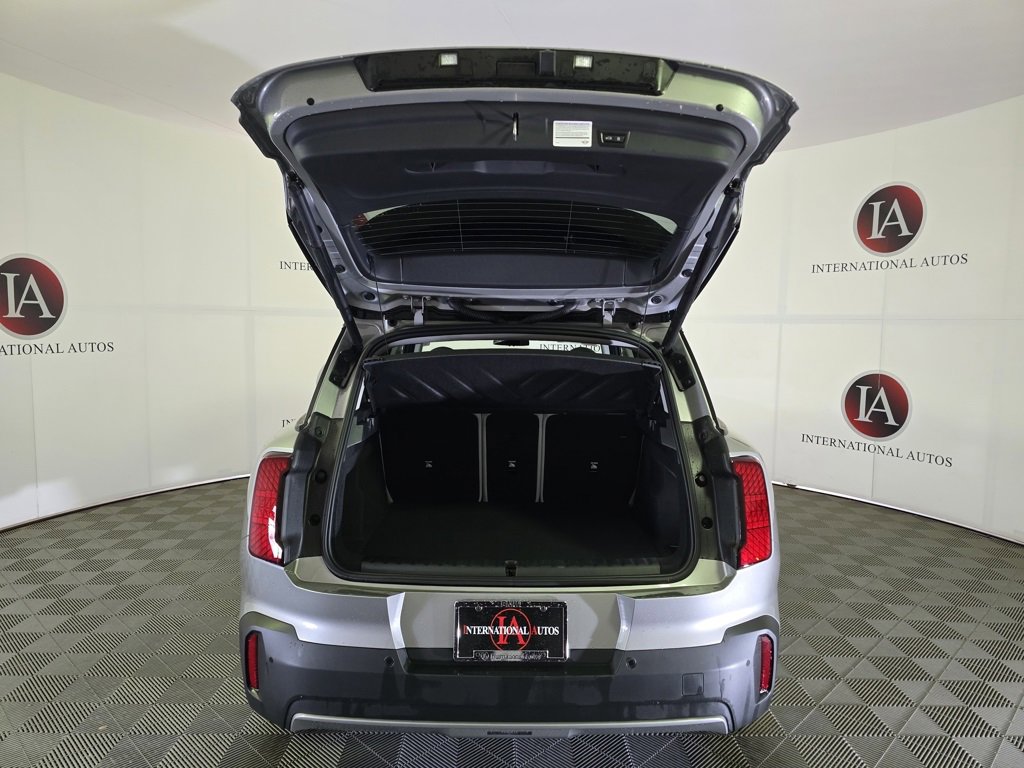 Used 2025 MINI Cooper Countryman S w/ Comfort Package Max image 8