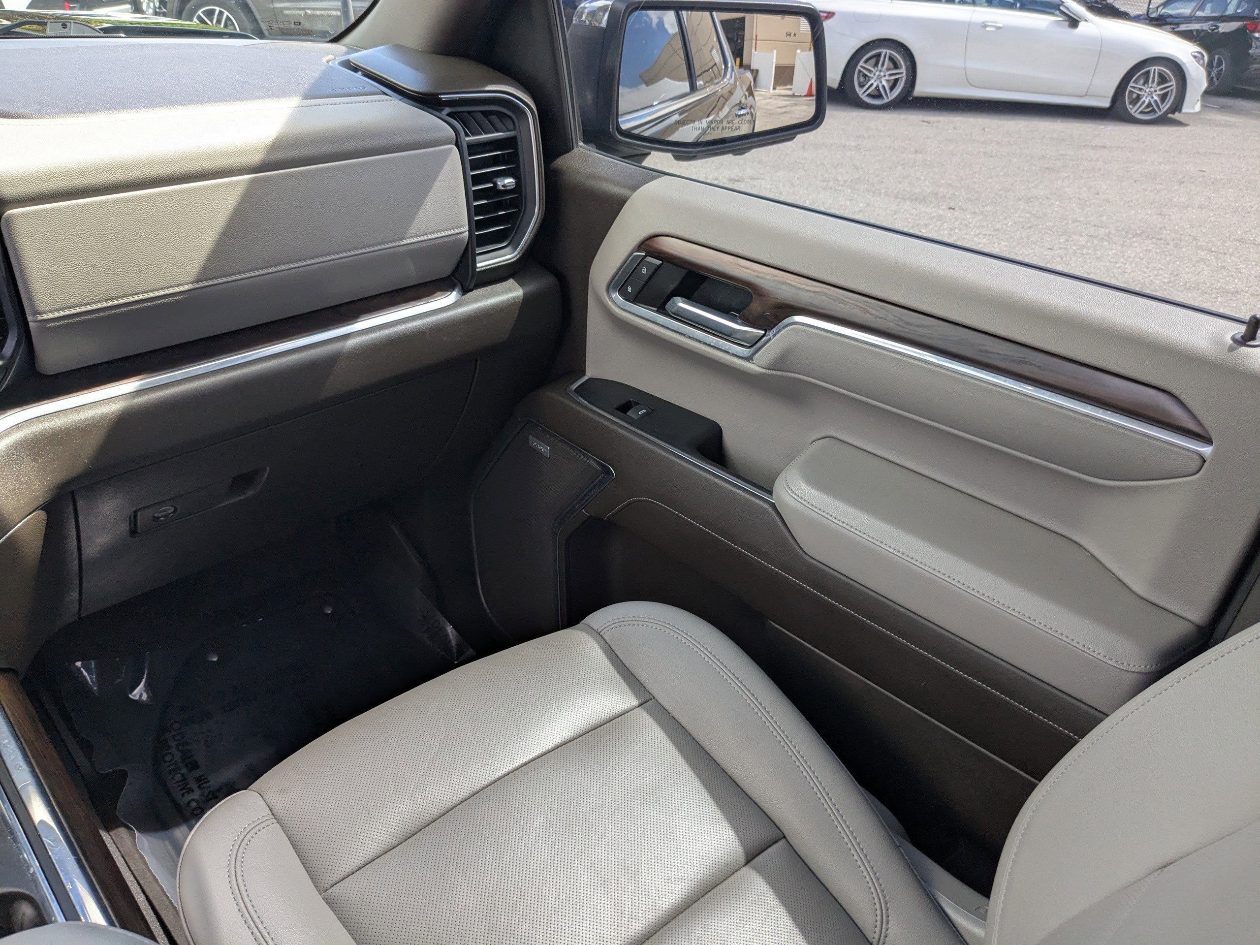 Used 2022 GMC Sierra 1500 SLT w/ SLT Premium Plus Package image 18