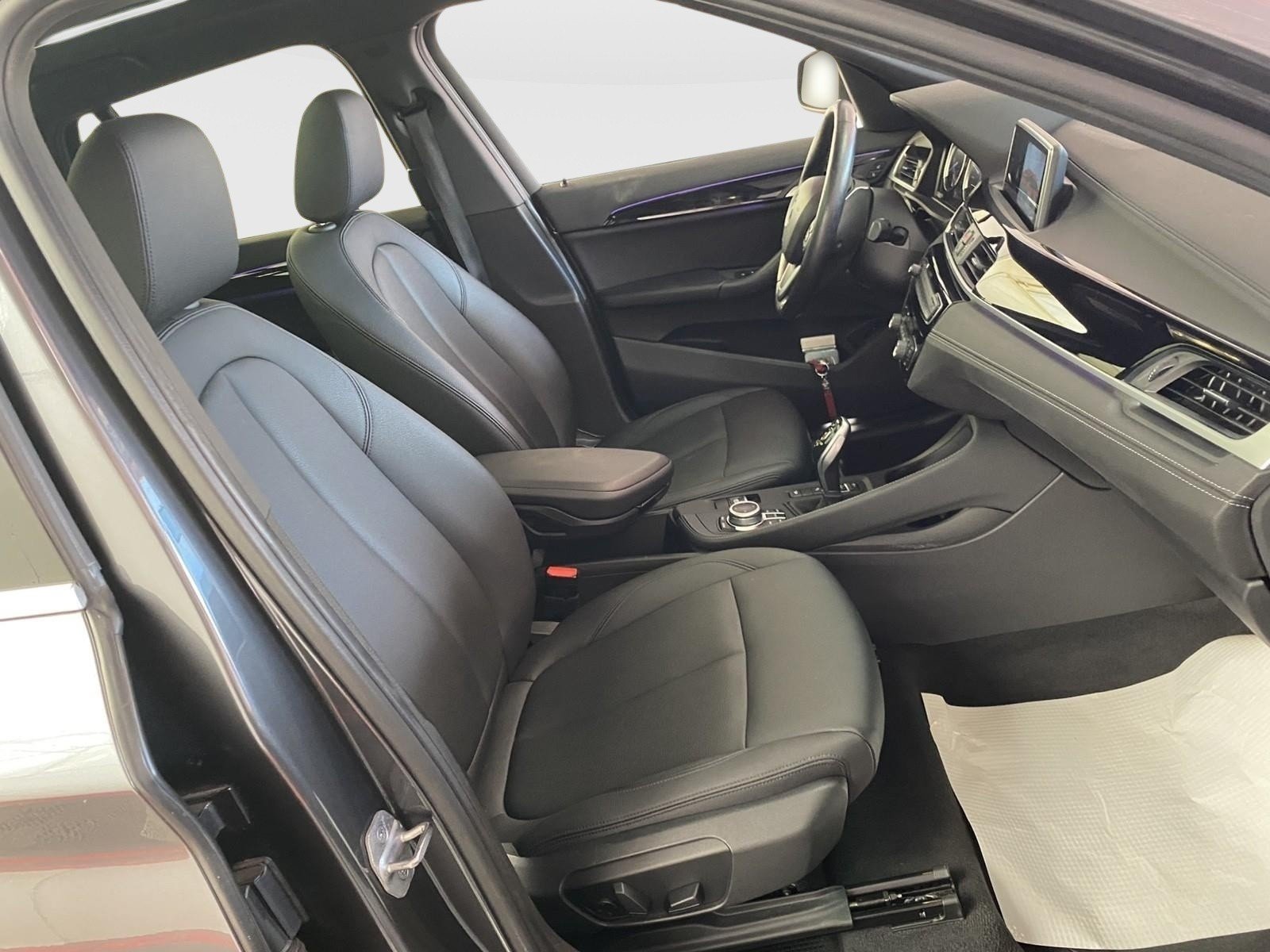 Used 2020 BMW X1 xDrive28i w/ Premium Package AWD/4WD image 9