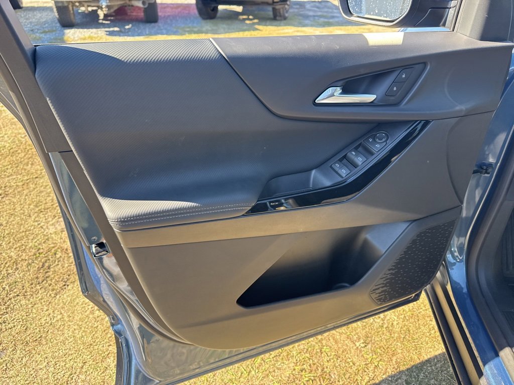 New 2026 Chevrolet Equinox LT image 10