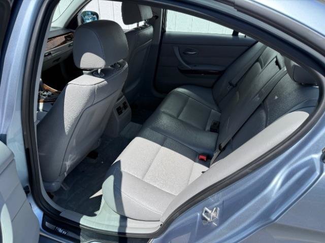 Used 2011 BMW 328i xDrive Sedan AWD/4WD image 17