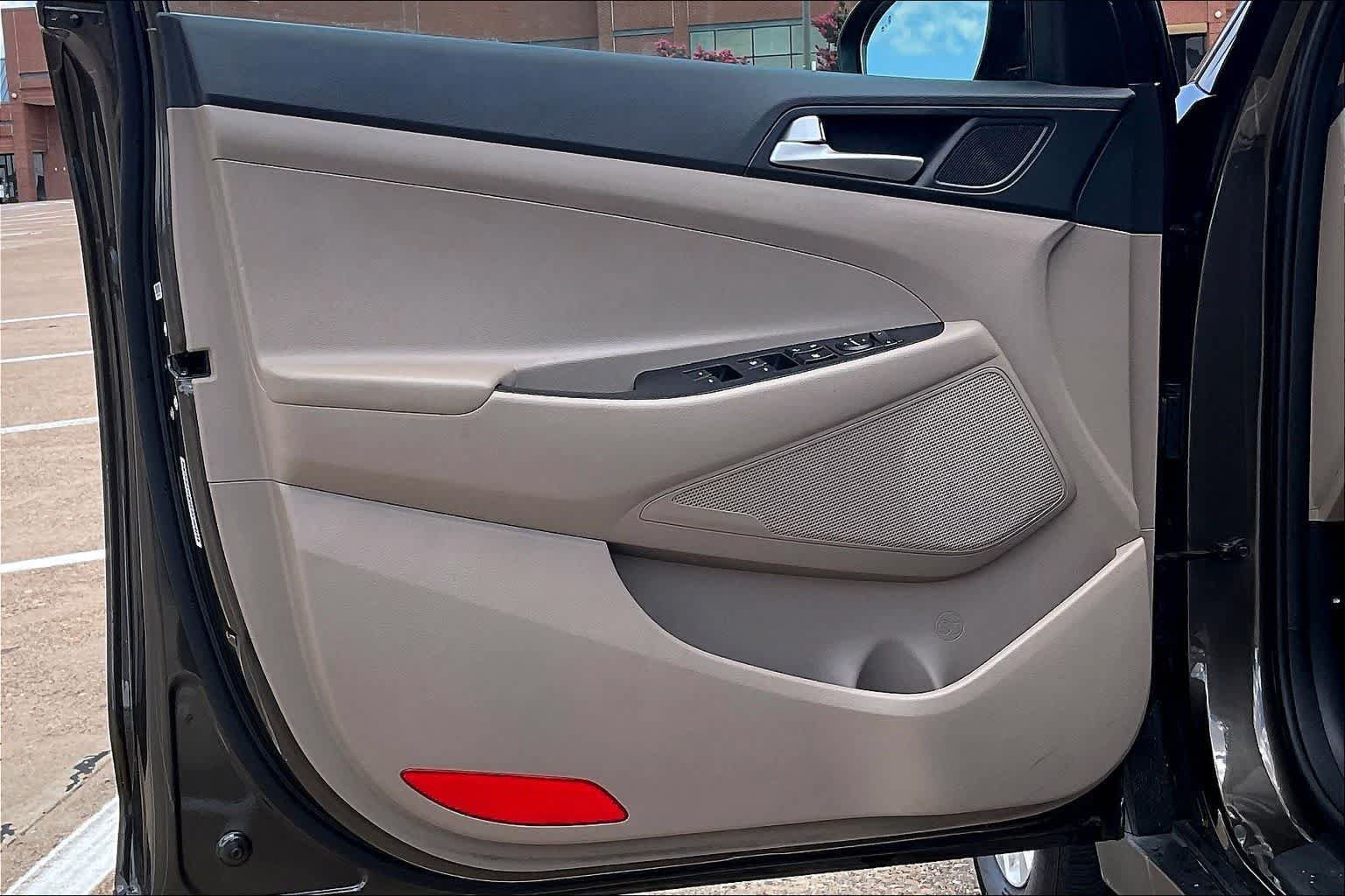 Used 2019 Hyundai Tucson Value w/ Cargo Package AWD/4WD image 26