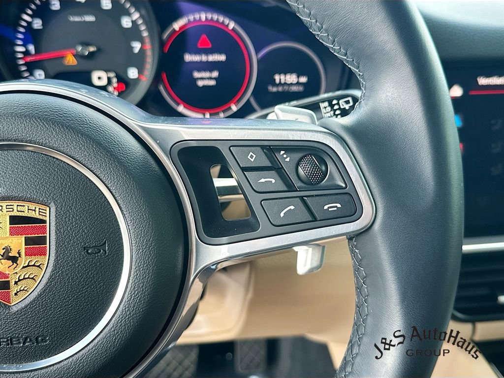 Used 2022 Porsche Cayenne Platinum Edition AWD/4WD image 14