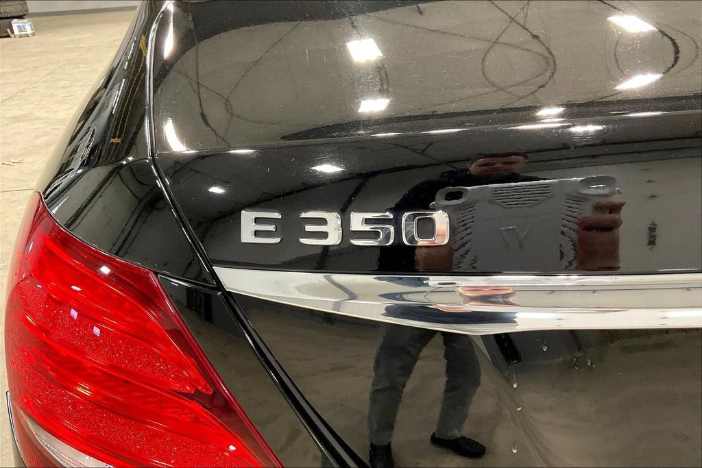 Used 2020 Mercedes-Benz E 350 4MATIC Sedan image 24