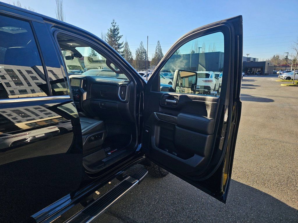Used 2020 Chevrolet Silverado 2500 LTZ w/ LTZ Premium Package image 29