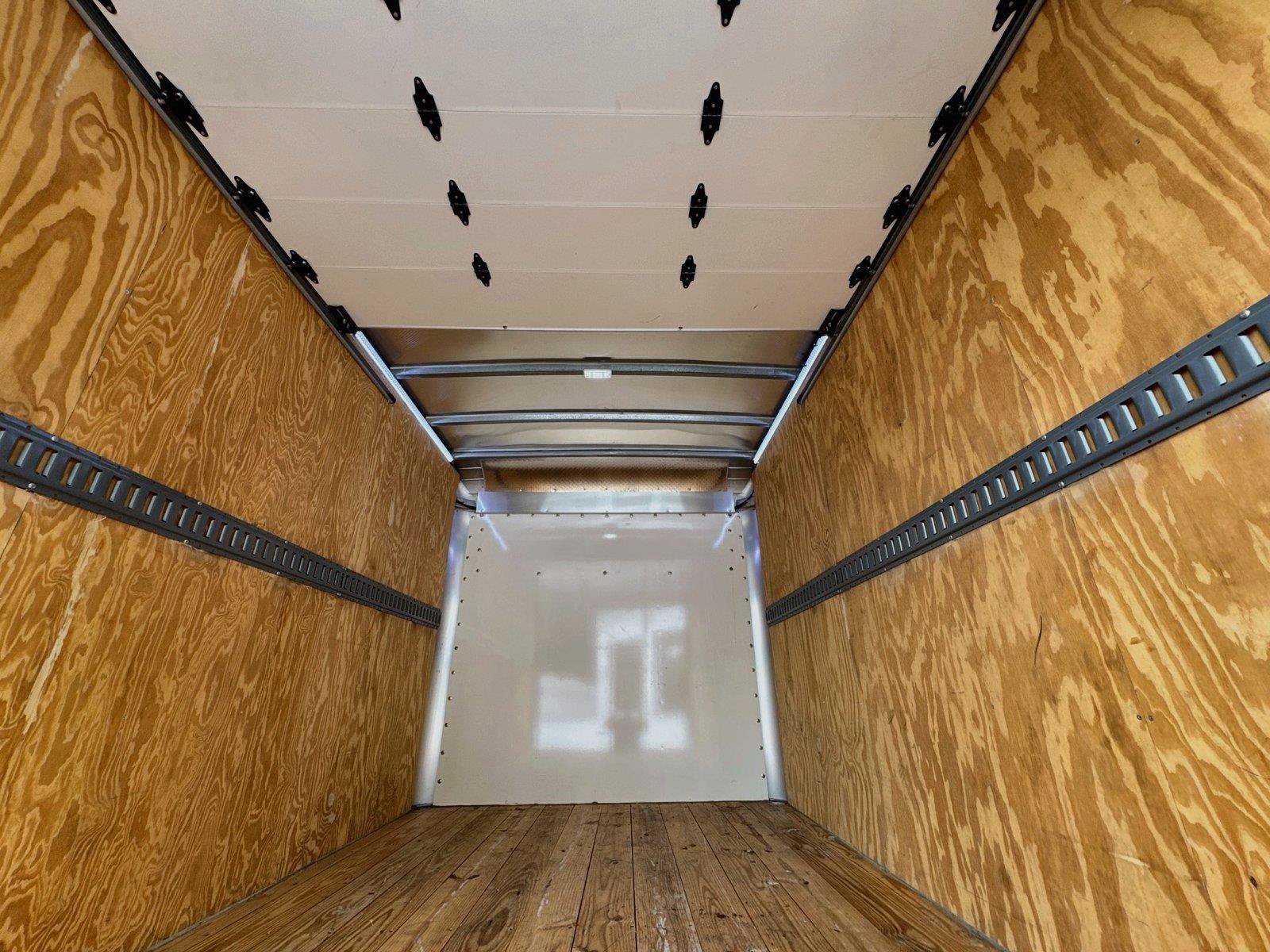 Used 2022 Mercedes-Benz Sprinter 4500 image 35