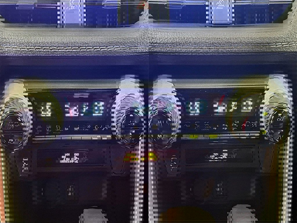 New 2025 Toyota RAV4 LE image 15