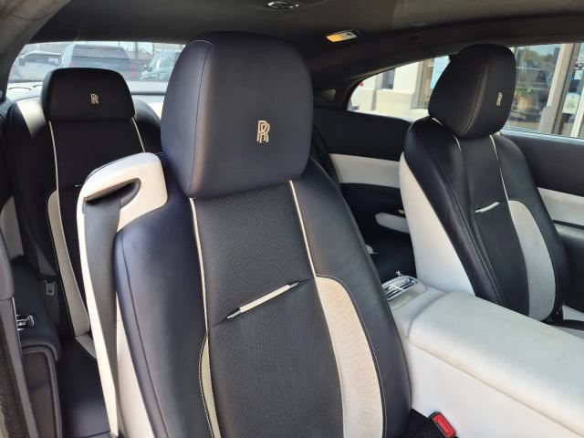 Used 2017 Rolls-Royce Wraith RWD image 15