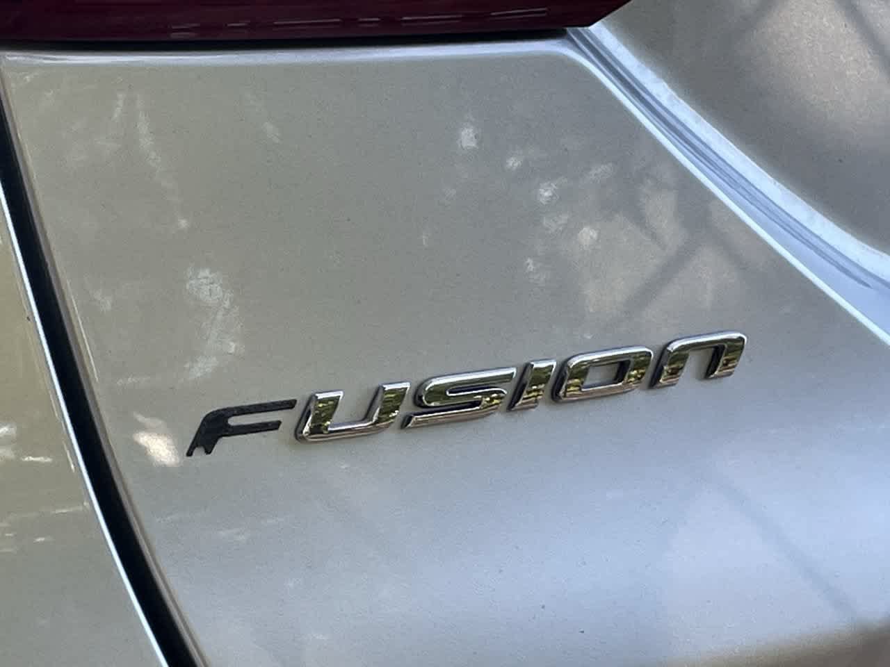 Used 2018 Ford Fusion SE FWD image 33
