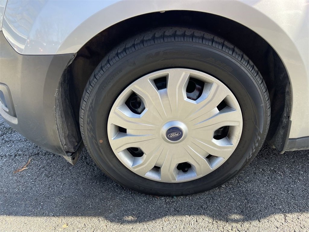 Used 2020 Ford Transit Connect XL image 2
