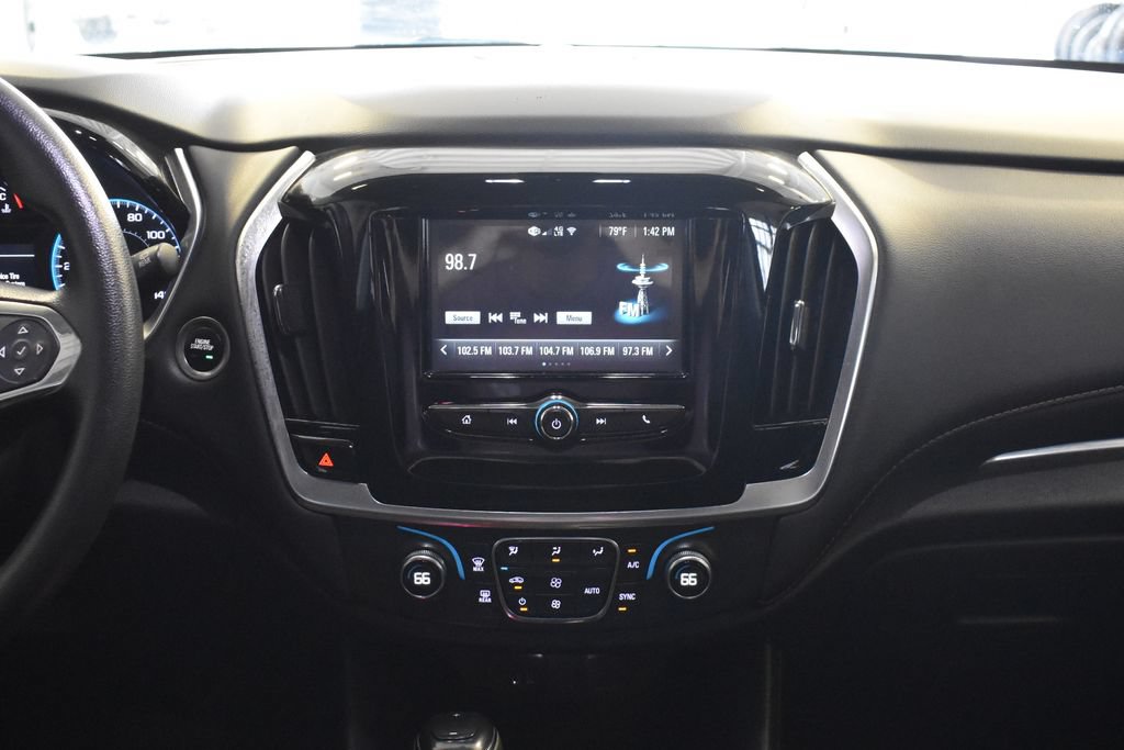 Used 2019 Chevrolet Traverse LS FWD image 17