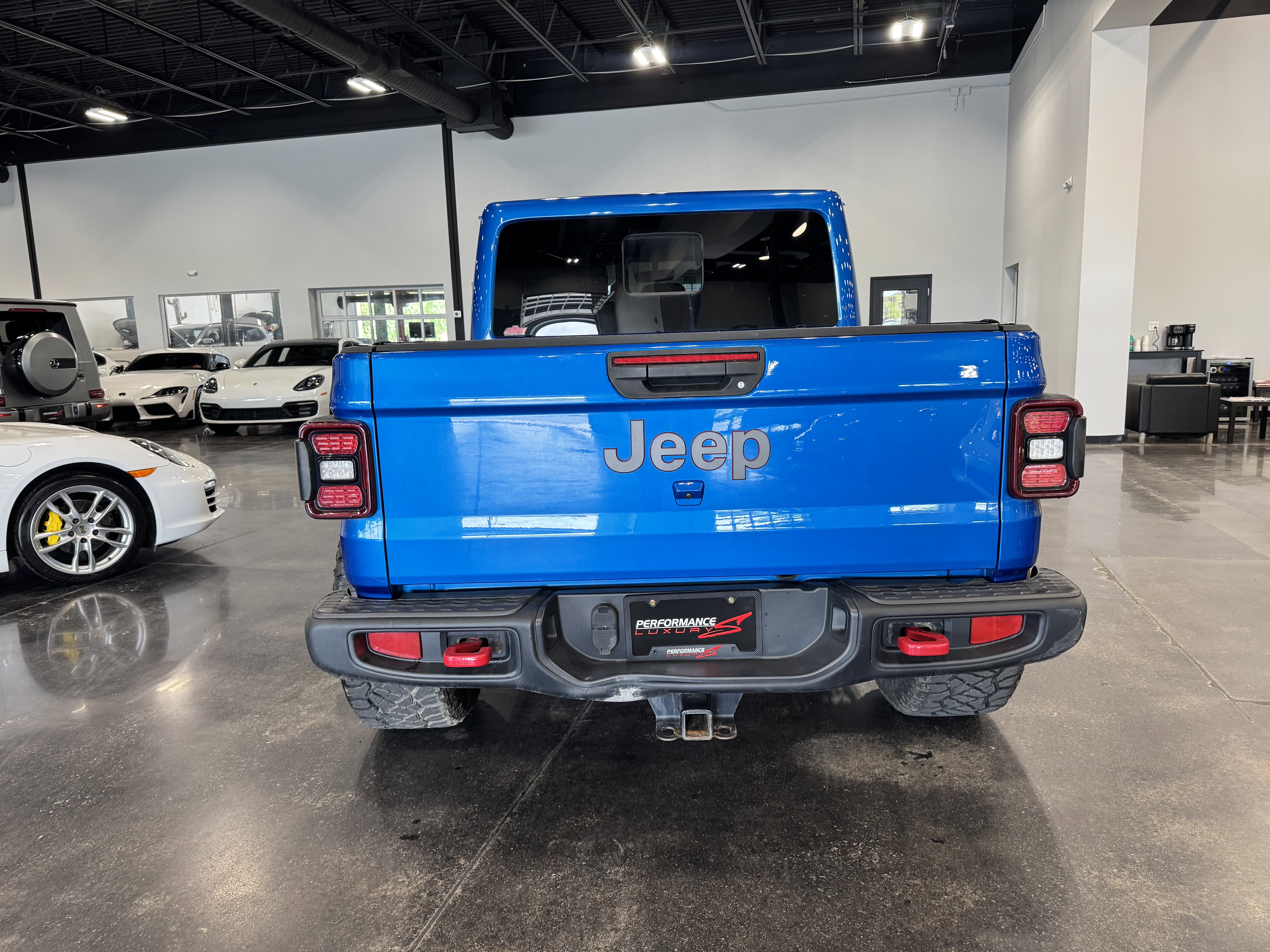 Used 2020 Jeep Gladiator Rubicon AWD/4WD image 4