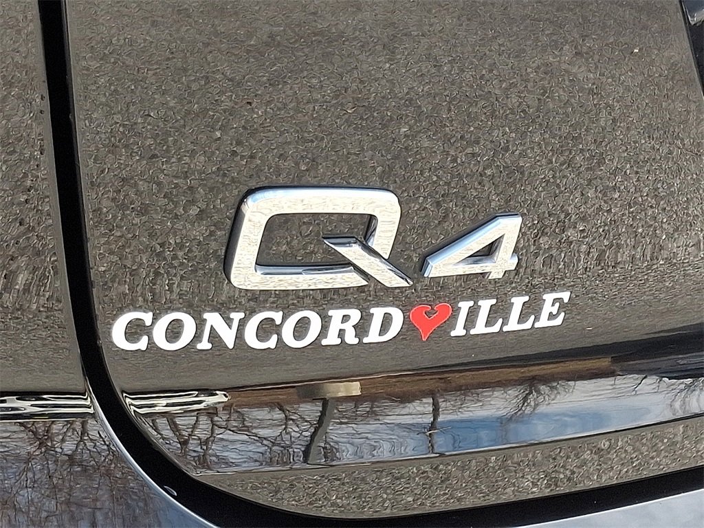 Used 2024 Audi Q4 e-tron Premium Plus image 29