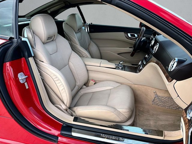 Used 2016 Mercedes-Benz SL 400 image 9