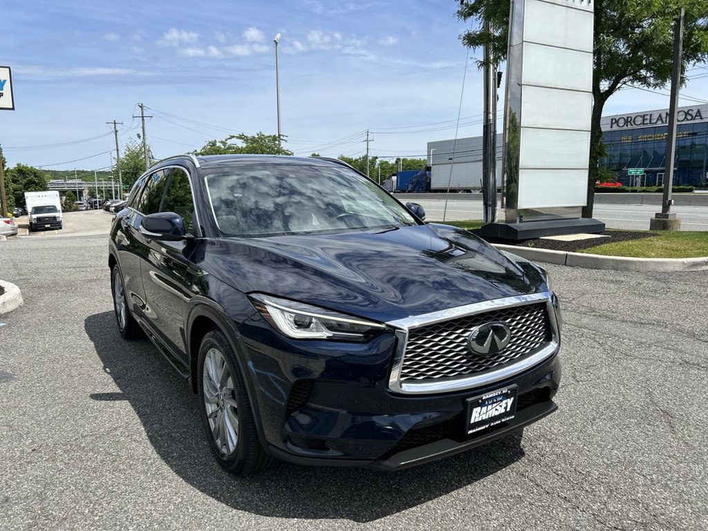 Certified 2023 INFINITI QX50 Luxe AWD/4WD image 2