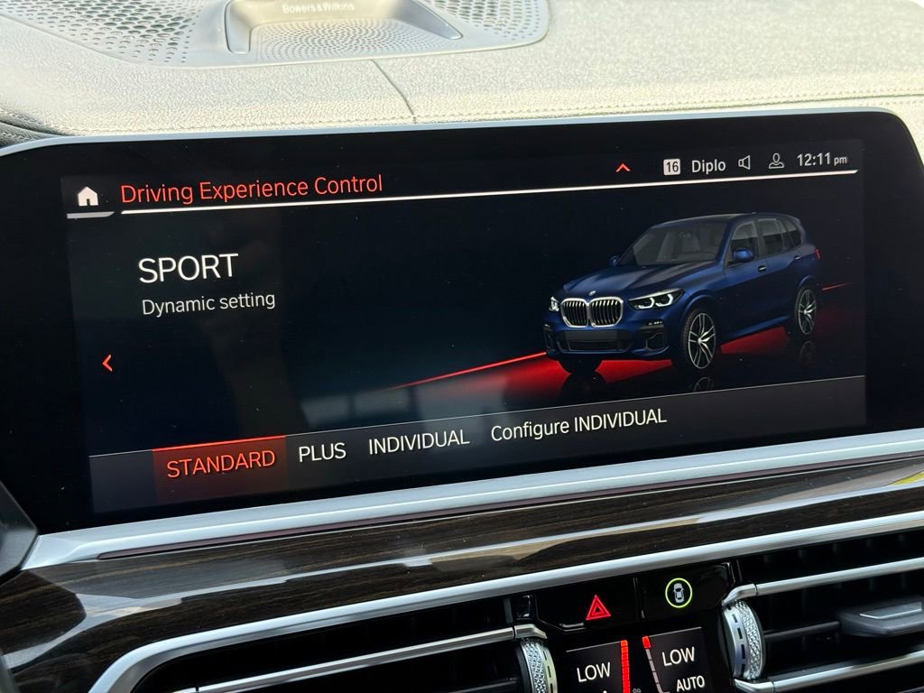 Used 2021 BMW X5 M50i w/ Executive Package AWD/4WD image 7
