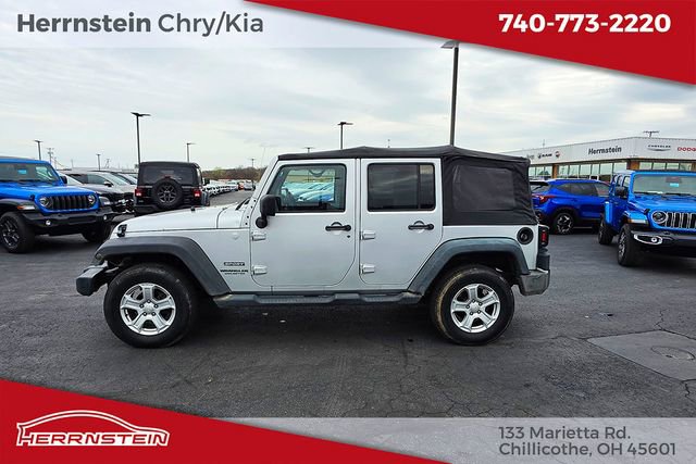 Used 2010 Jeep Wrangler Unlimited Sport image 5