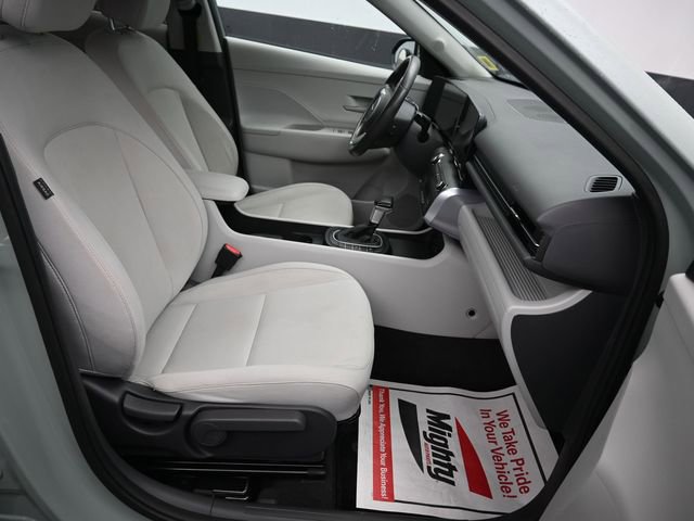 Used 2024 Hyundai Kona SEL image 8
