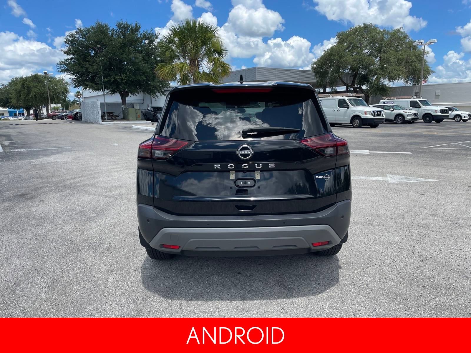 Certified 2022 Nissan Rogue S image 4