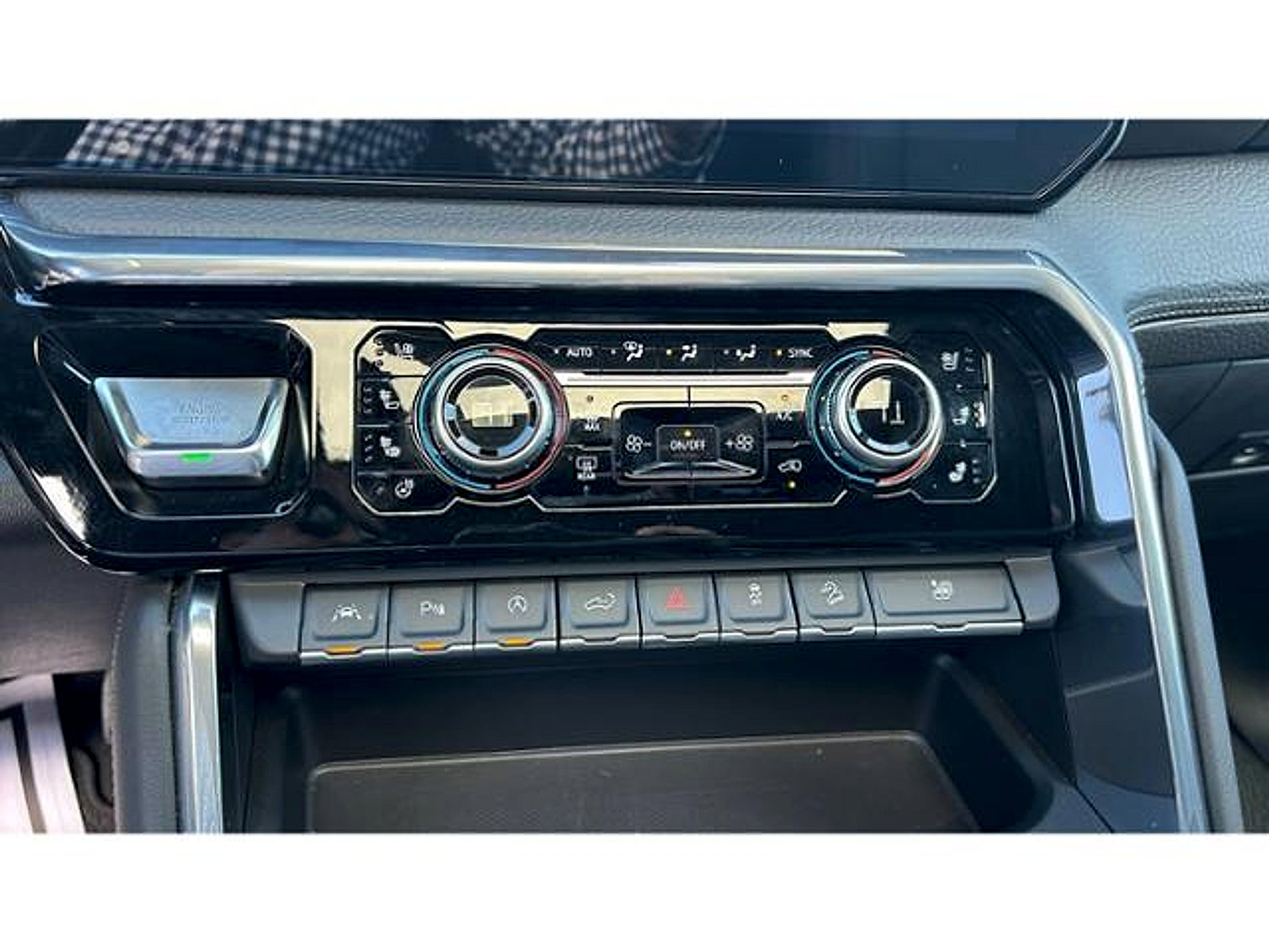 Used 2024 GMC Sierra 1500 Denali image 12