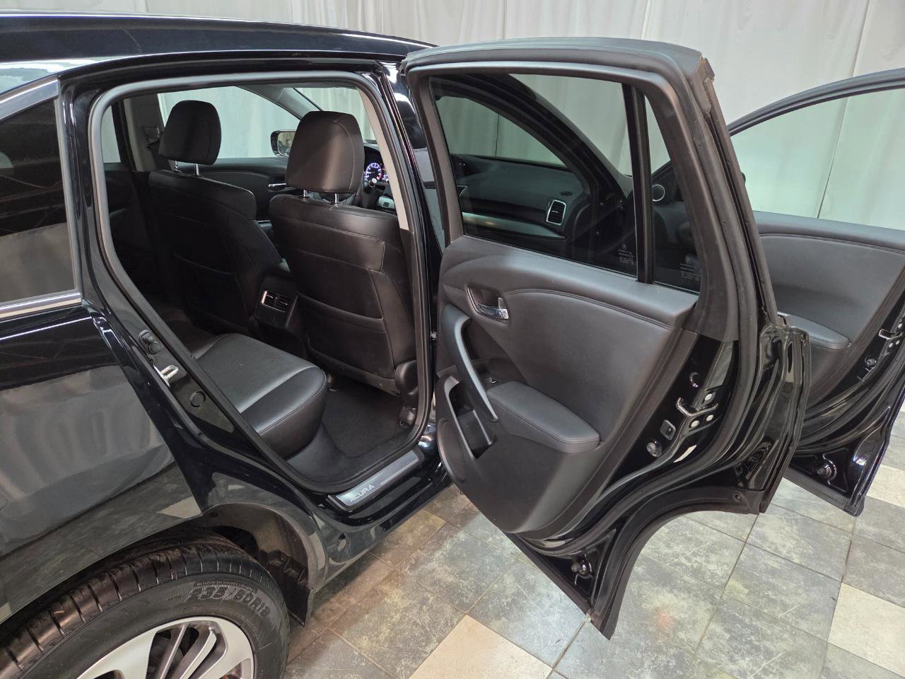 Used 2016 Acura RDX AWD w/ Advance Package image 12