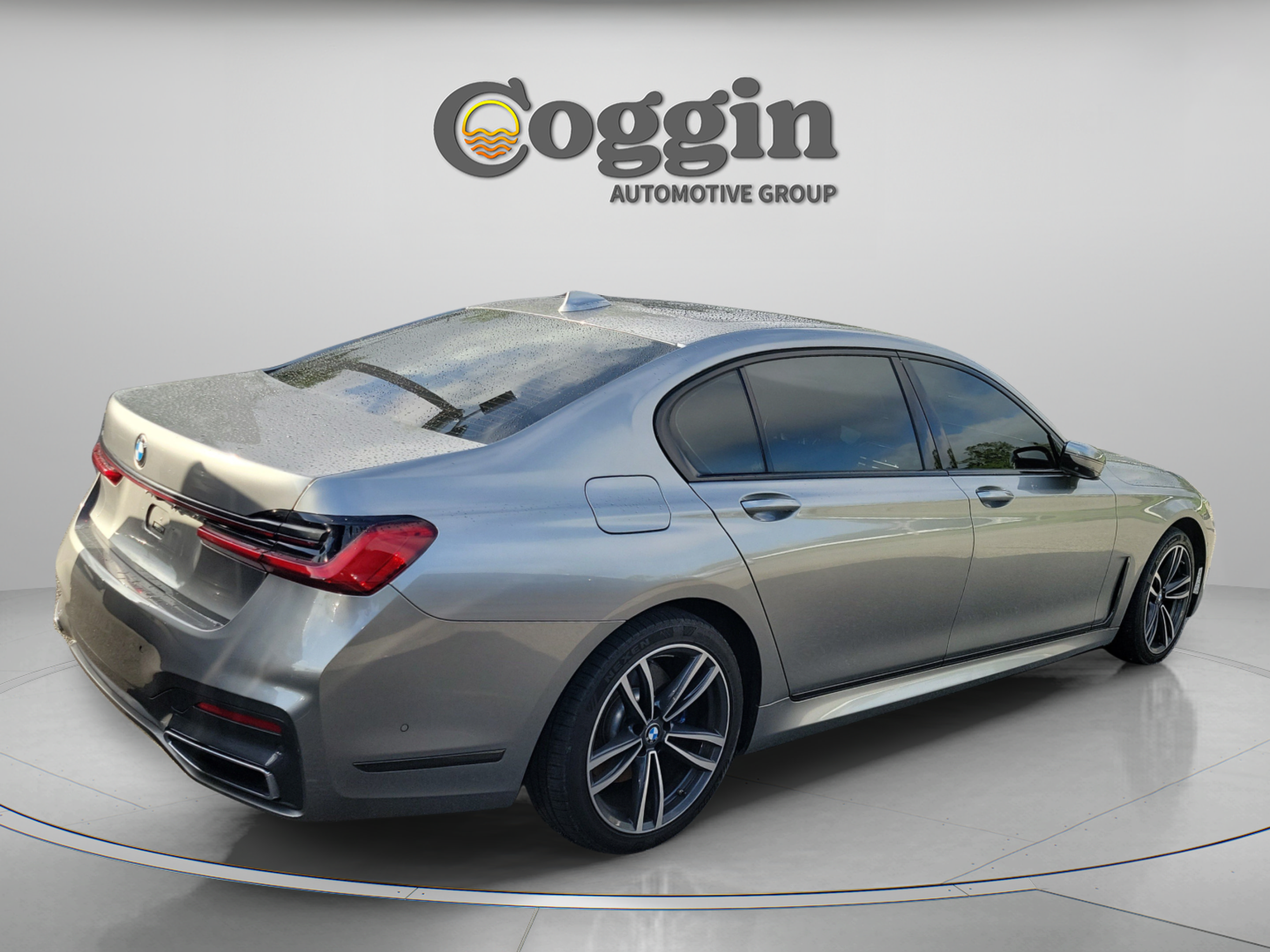 Used 2020 BMW 740i xDrive w/ M Sport Package AWD/4WD image 6