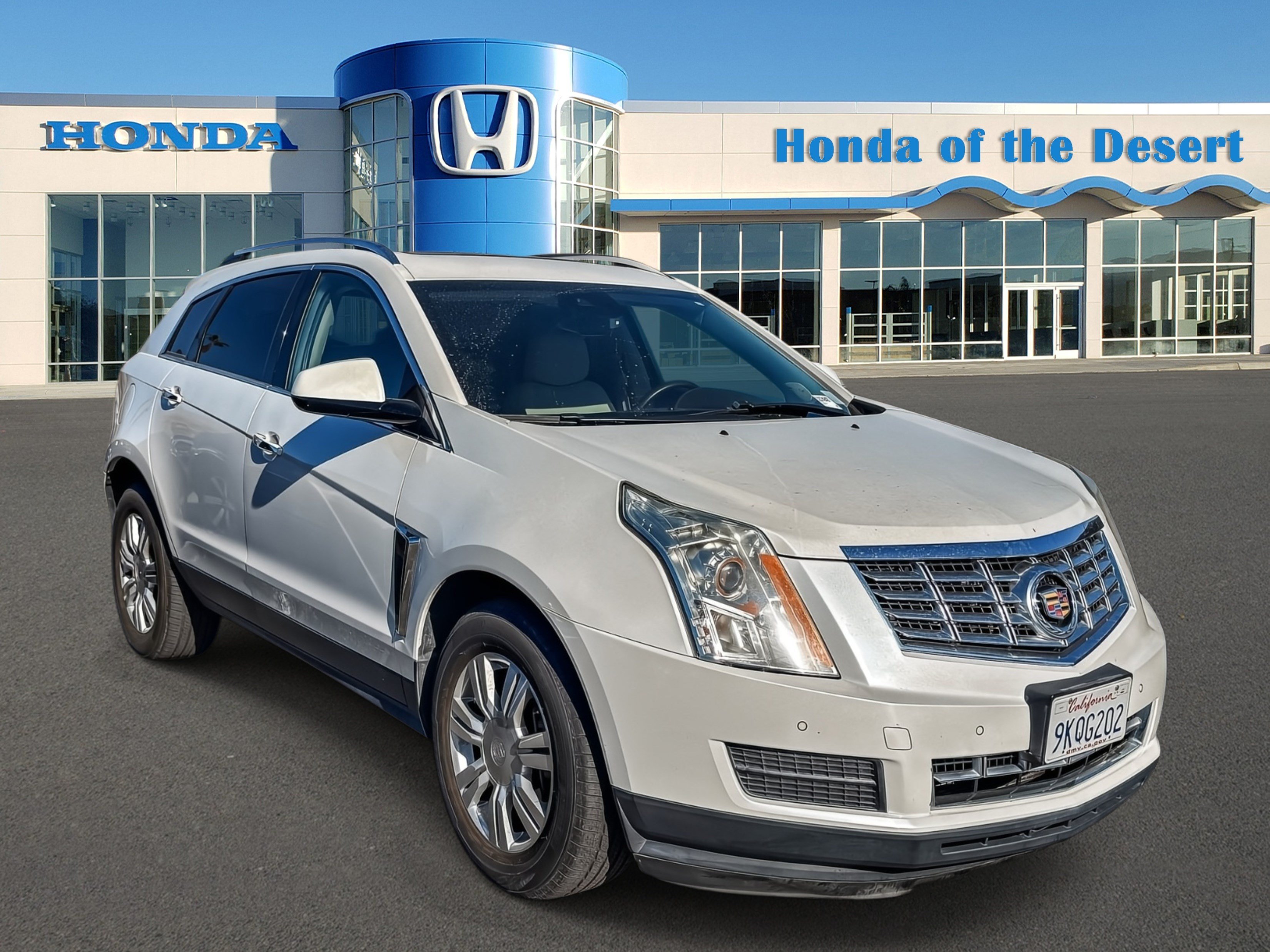 Used 2016 Cadillac SRX Luxury w/ Driver Awareness Package FWD image 1