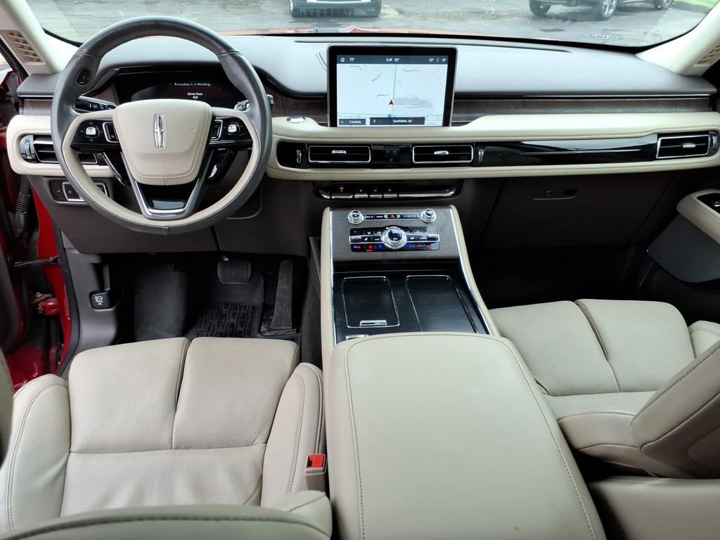 Certified 2020 Lincoln Aviator Reserve w/ Equipment Group 202A image 15