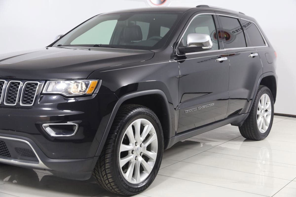 Used 2017 Jeep Grand Cherokee Limited AWD/4WD image 55