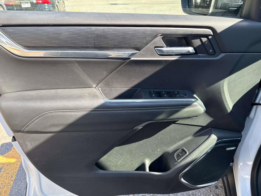 Certified 2025 GMC Acadia Elevation image 18