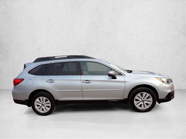 Used 2015 Subaru Outback 3.6R Limited AWD/4WD image 5