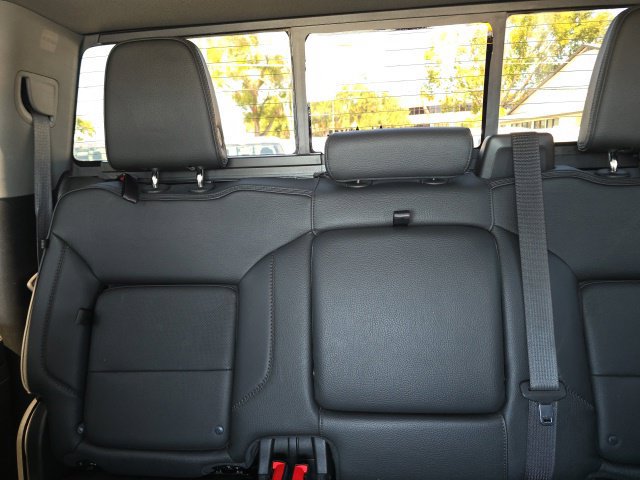 Used 2024 GMC Sierra 2500 Denali w/ Denali Reserve Package AWD/4WD image 17