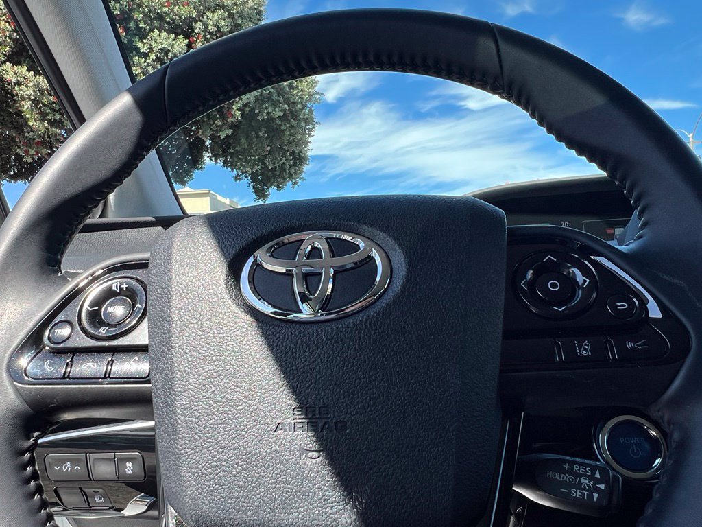 Certified 2022 Toyota Prius Prime XLE FWD image 36