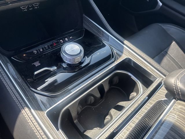 Used 2022 Jeep Wagoneer Series II w/ Premium Group I AWD/4WD image 20