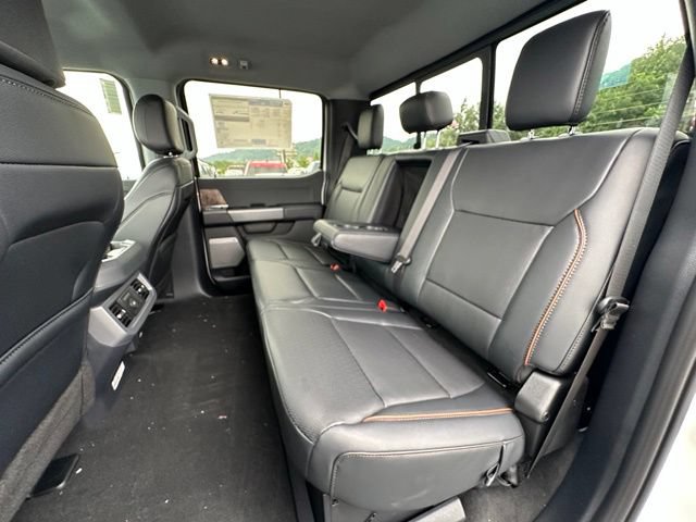 New 2026 Ford F250 Lariat w/ Black Appearance Package AWD/4WD image 22
