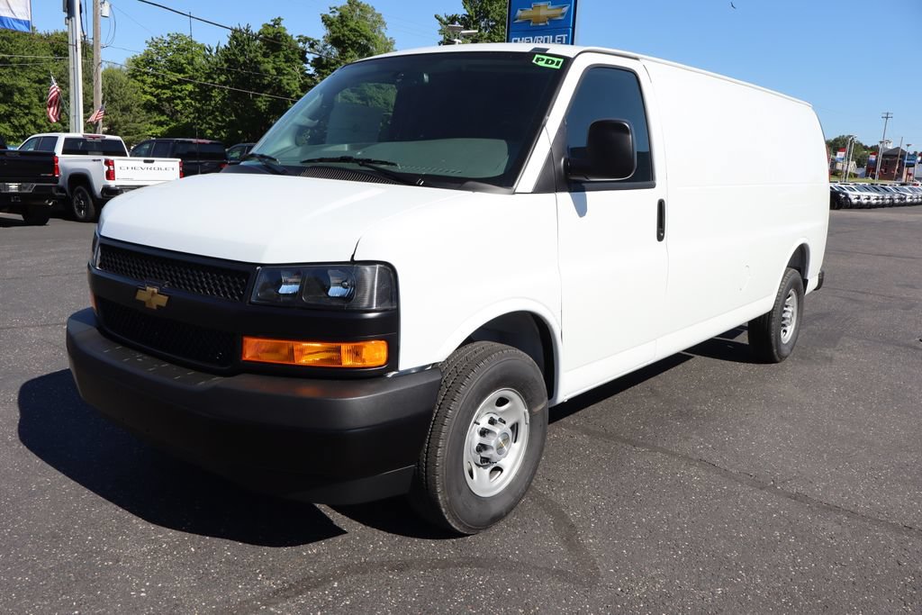 New 2026 Chevrolet Express 2500 Extended w/ Driver Convenience Package RWD image 24