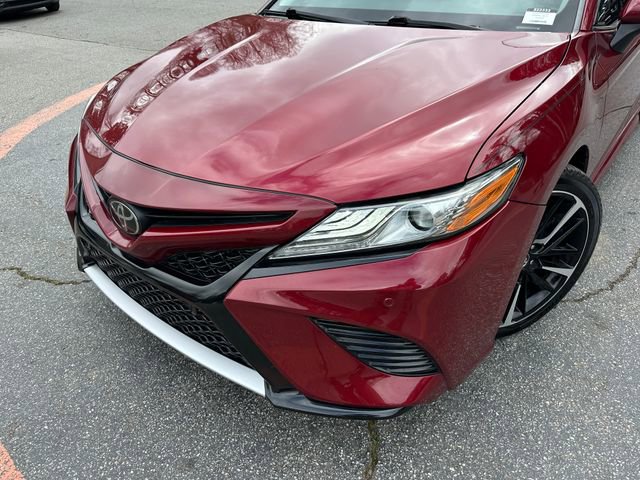 Used 2018 Toyota Camry XSE image 9
