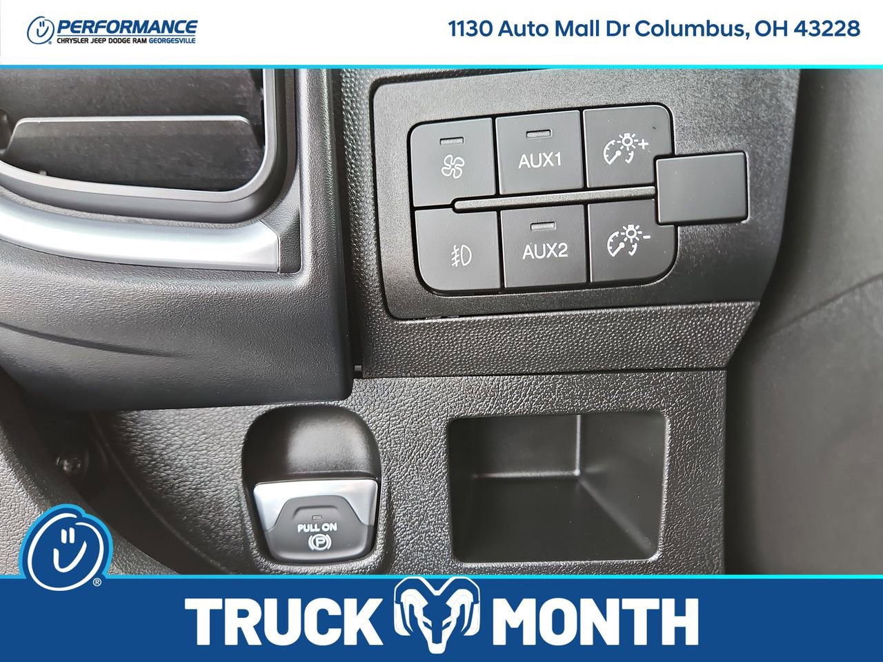 New 2025 RAM ProMaster 2500 w/ Quick Order Package 22G SLT image 24