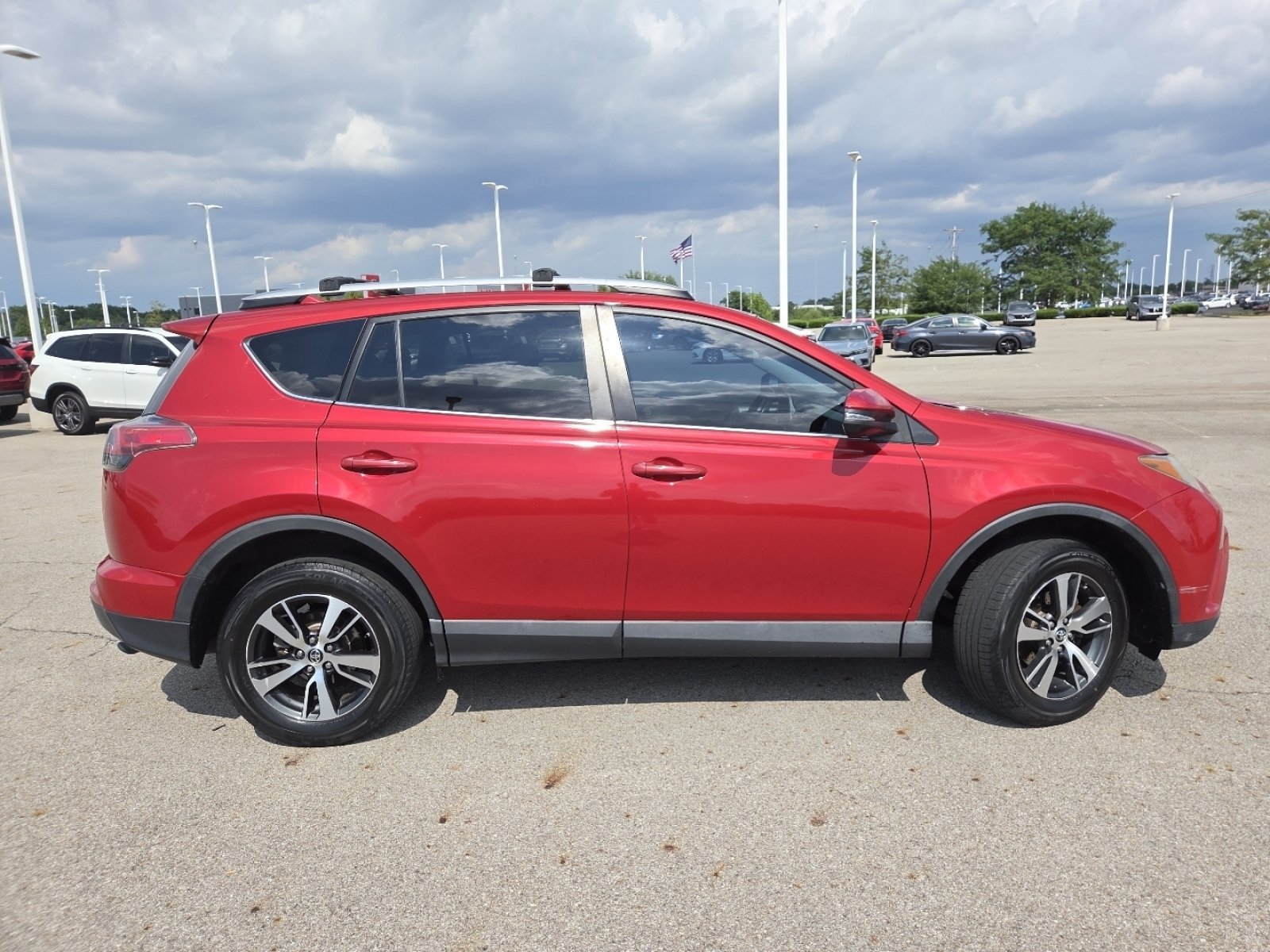 Used 2016 Toyota RAV4 XLE FWD image 18