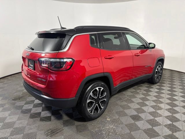 Used 2024 Jeep Compass Limited AWD/4WD image 14