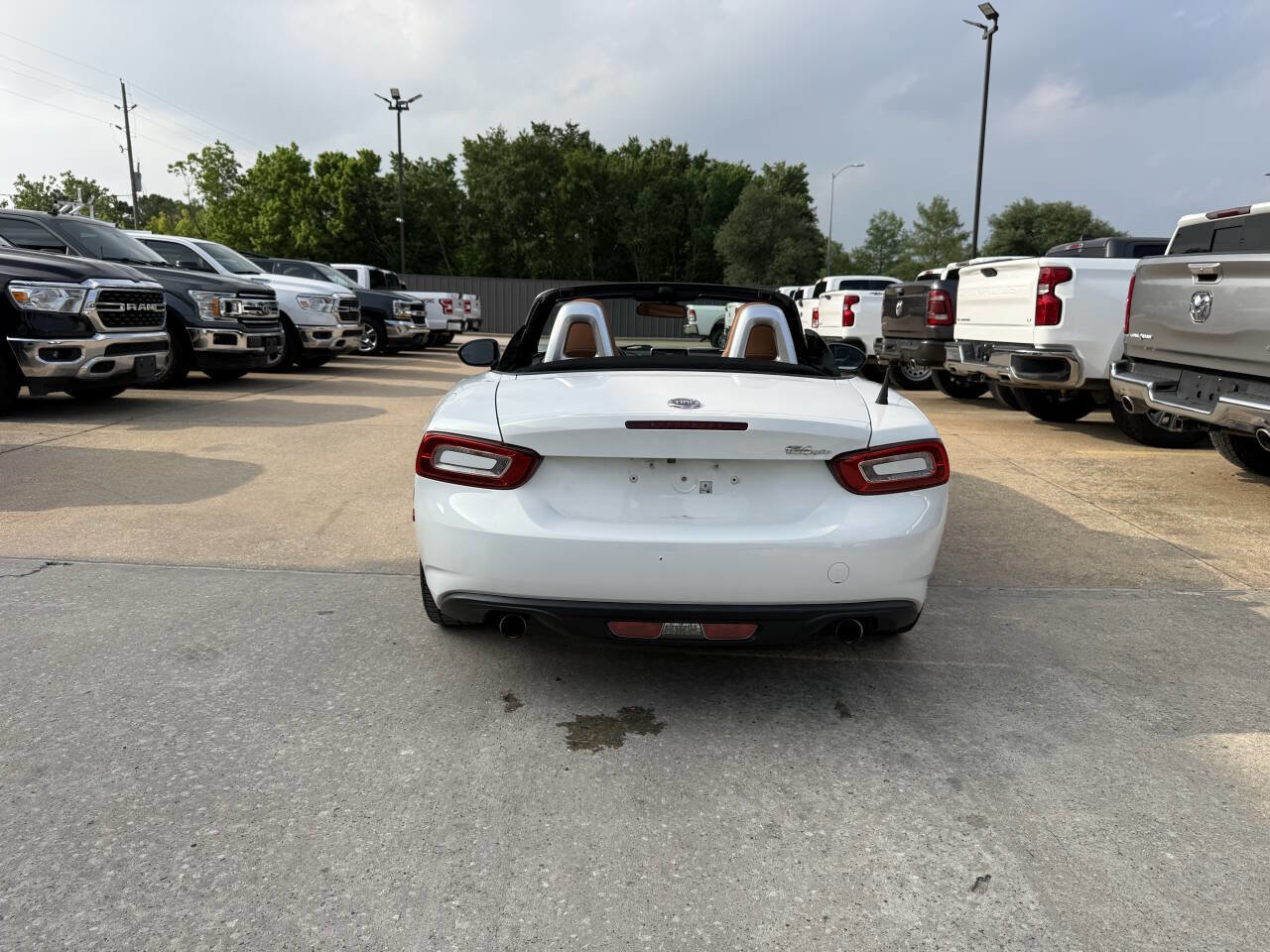 Used 2017 FIAT 124 Spider Lusso RWD image 36