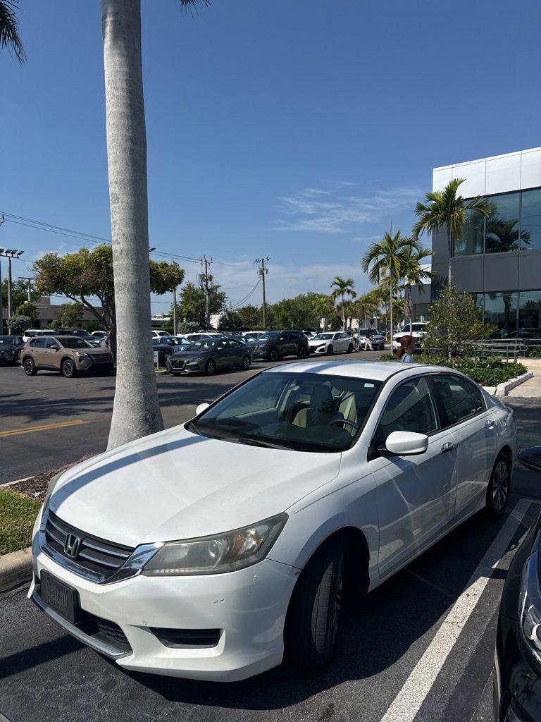 Used 2015 Honda Accord LX image 2